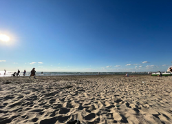 В Анапе 27 пляжей прошли классификацию и получили флаги Ростуризма 