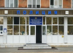 Таксист спас пенсионерку от мошенников: женщина уже ехала в Краснодар с 920 тысячами рублей