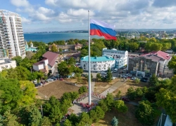 Мэр города Василий Швец поздравил анапчан с Днем Государственного флага России