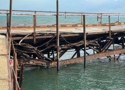 Из г**на и палок: мост на Большом Утрише находится в аварийном состоянии