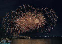 В Анапе прогремел праздничный салют 