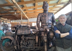 В Адыгее установят памятник «Солдат у мотоцикла» авторства анапского скульптора