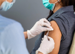В Анапе готовятся к атаке трех эпидемий: проводится масштабная вакцинация от гриппа
