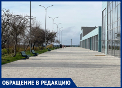 Анапчане просят вернуть старые скамейки на проходе возле реки Анапки