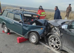 Опубликованы фото лобового столкновения отечественного ВАЗа и американского  Ford Kuga