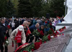 В Анапе прошла торжественная церемония возложения цветов к Вечному огню