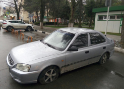 От слов к делу: за неправильную парковку водителю в Анапе прокололи шины