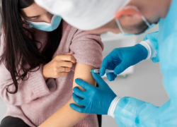 В Анапе продолжается вакцинация от гриппа