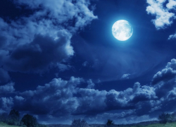 Сразу два полнолуния смогут увидеть жители Анапы в августе