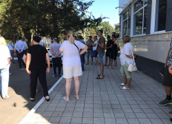 Анапа на пороге бунта: на Гостевом проезде в Джемете опечатаны торговые точки