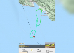 Из-за порывов ветра самолет компании S7 вместо Геленджика приземлился в Анапе