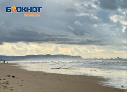 В Анапе и по всей Кубани объявили штормовое предупреждение из-за ливней и ветра 