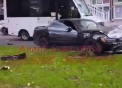 Есть пострадавшие: в Анапе в серьезную аварию попали две легковушки 