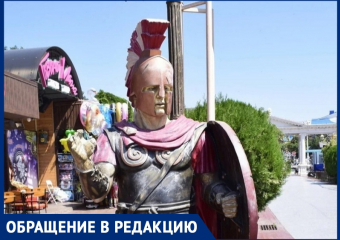 Алексей Попович просит привести в порядок скульптуры рыцарей на Паралии под Анапой