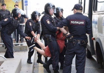 Анапчане рассказали, что думают об участии несовершеннолетних на московских митингах