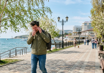 Аллергия в Анапе весной: что цветёт в марте–апреле и как защититься