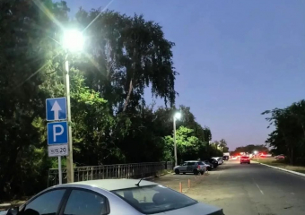 В районе вокзала Анапы обновили систему уличного освещения
