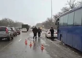 На трассе Анапа-Краснодар в ДТП попали сразу 17 автомобилей