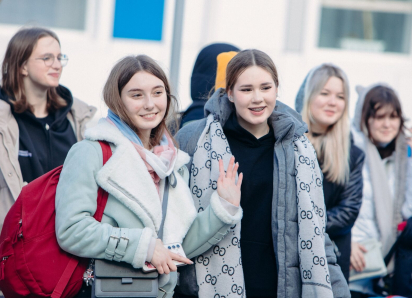 800 школьников со всей России приехали в анапскую «Смену»