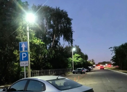 В районе вокзала Анапы обновили систему уличного освещения