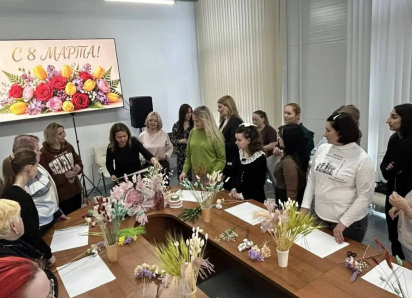 В Анапе для жен участников спецоперации провели мастер-класс по флористике