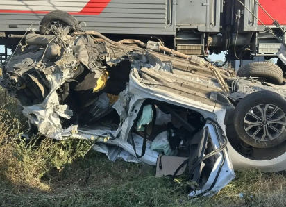 Скончался водитель, выехавший на пути перед поездом Анапа — Москва