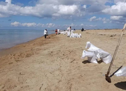 Эксперты оценили влияние нового нефтяного пятна на туристический сезон в Анапе