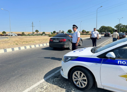 В Анапе водителей призвали не оставлять детей в машинах даже на несколько минут