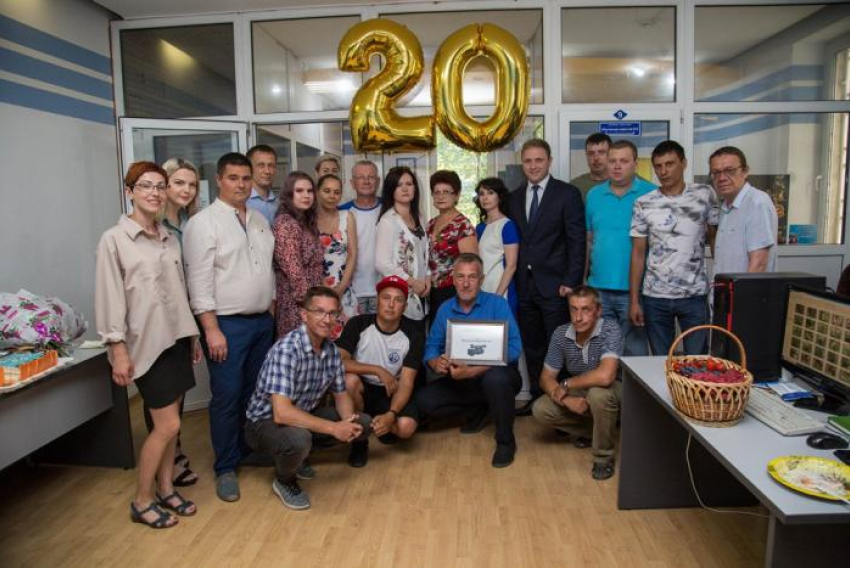 Мэр Анапы поздравил Медиа-группу «Анапа» с 20-летним юбилеем