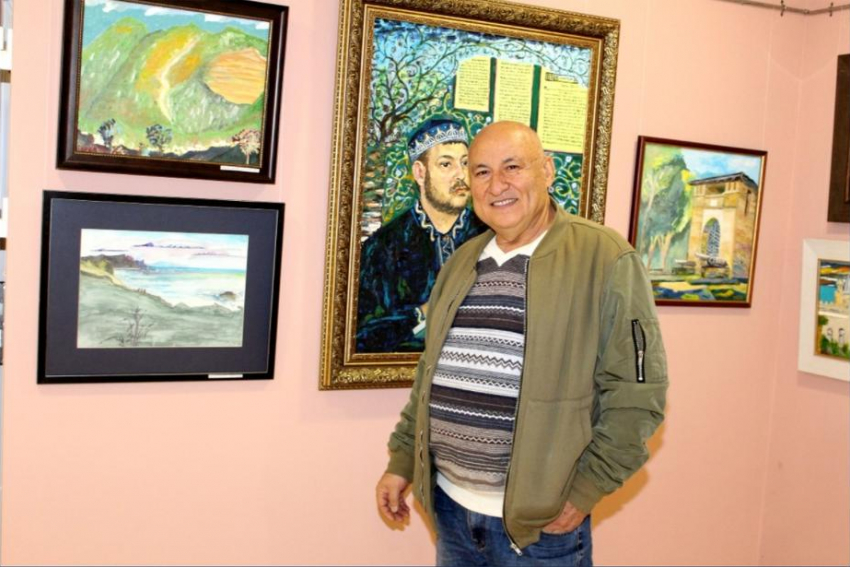 Художник из Анапы Джафар Анагиев начал рисовать в 60 лет