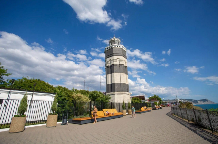 Хранитель побережья: Анапский маяк празднует 125 лет