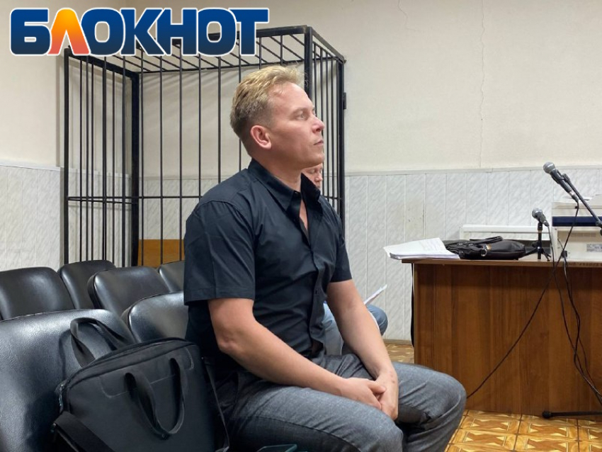«Двойные стандарты власти»: суд по делу приемного отца Дани Милохина приостановлен для экспертизы