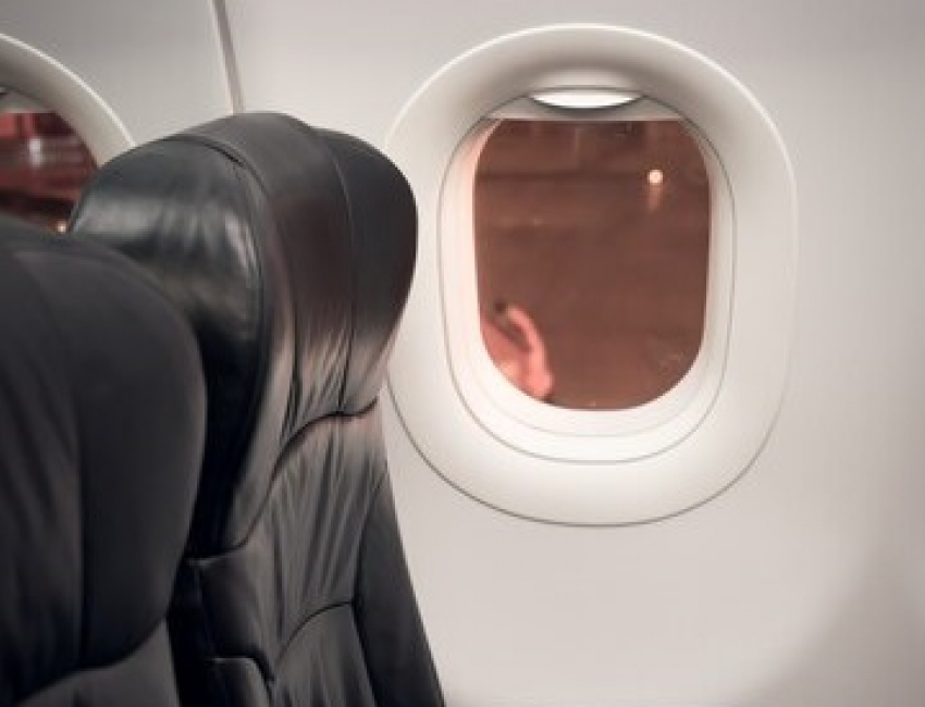 «Я тебя щас вырублю»: агрессивный анапчанин буянил на борту самолета