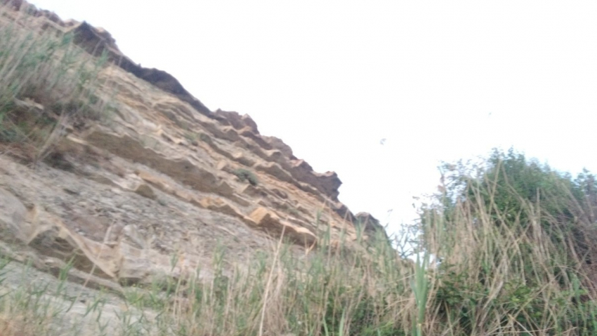 В Анапе есть поющие скалы