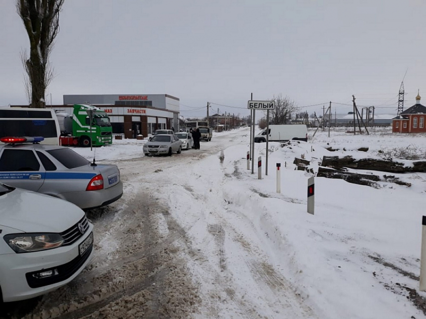 Движение со стороны Анапы в Крым открыли, но после моста действуют ограничения