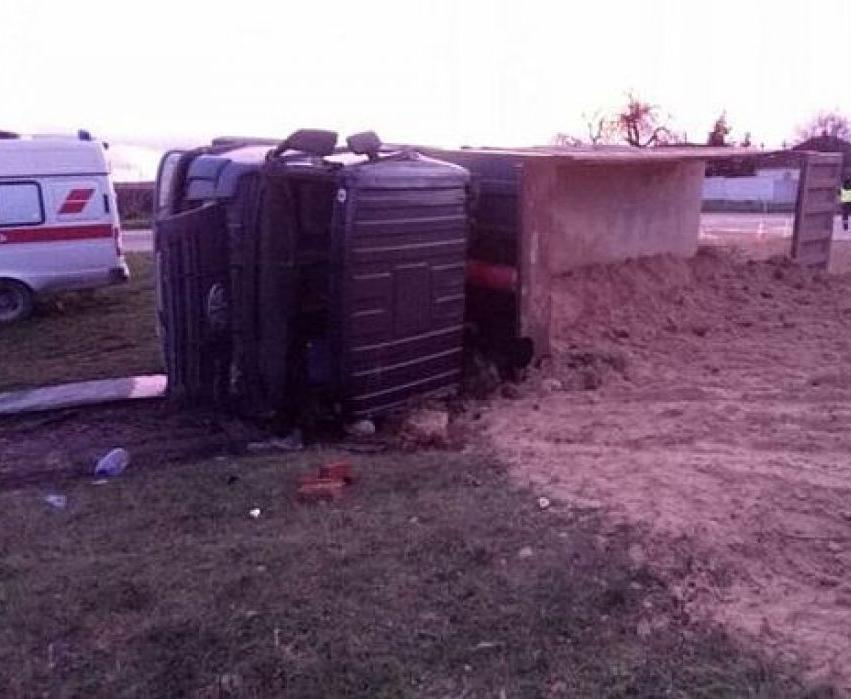 В Джигинке под Анапой произошла авария: погиб водитель грузовика