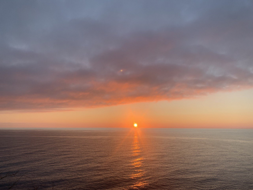 На Солнце зафиксировали три мощные вспышки – метеозависимым анапчанам грозит недомогание