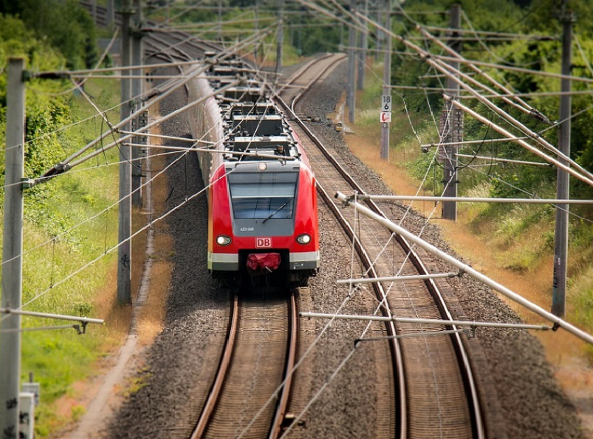Эксперты: Анапа входит в ТОП популярных направлений для путешествия на поезде летом