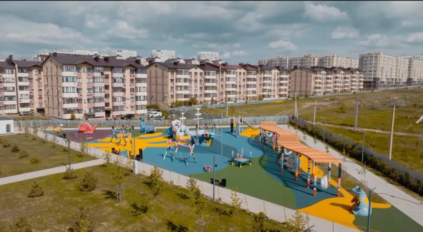 Лучшее детям: в Крещенском парке Анапы завершилось строительство детской зоны 