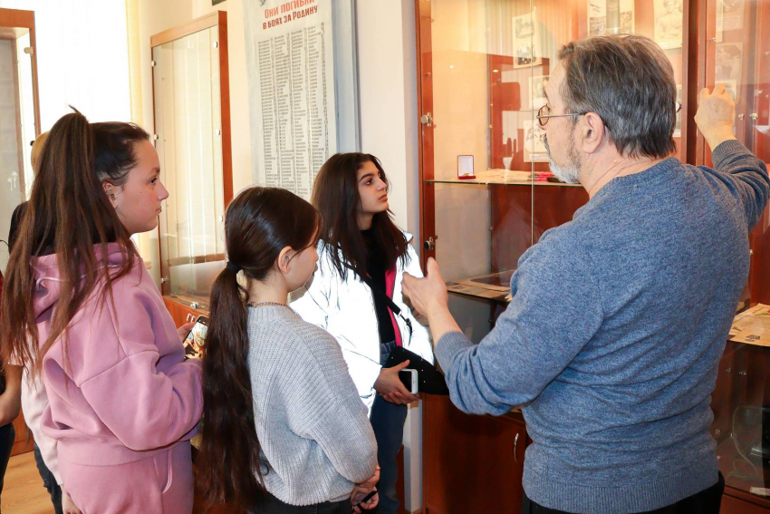 Школьникам Анапы устроили экскурсию в станичный музей