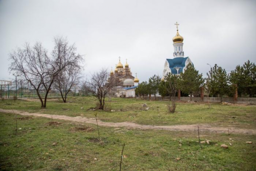 В Анапе к лету хотят превратить пустырь в красивый сквер 