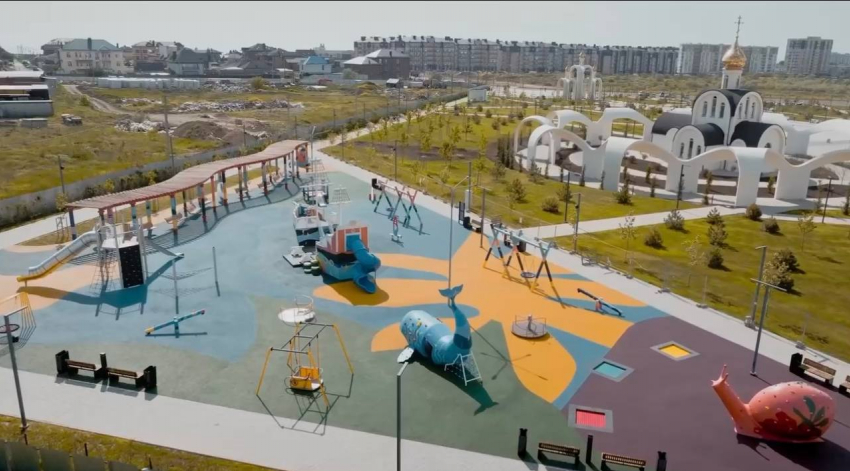 «Площадка-гриль»: новая детская площадка в Анапе вызвала неоднозначную реакцию у горожан