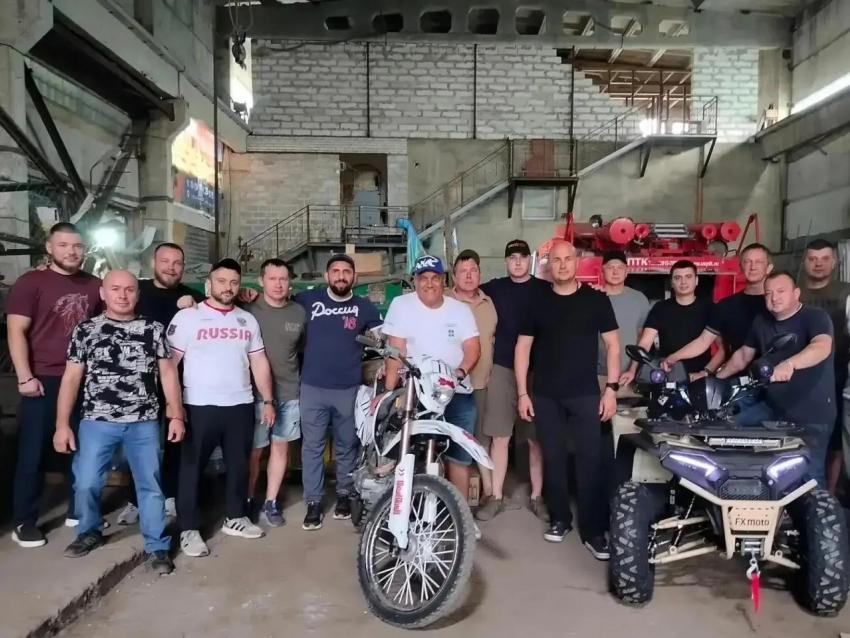 Из Анапы на Донецкое направление передали автомобили, квадроцикл и мотоциклы