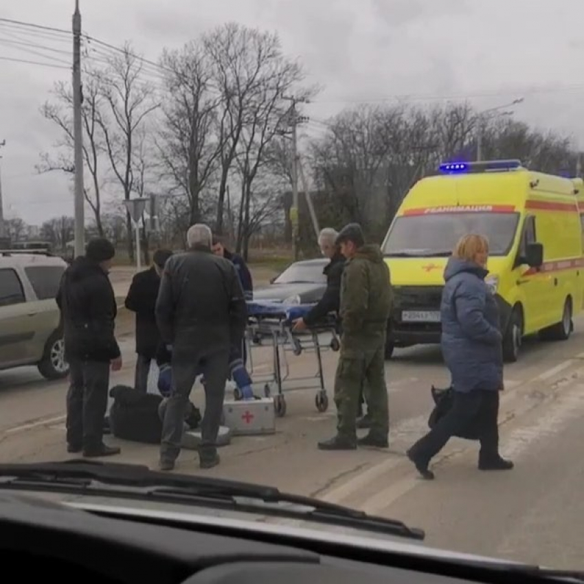 На пешеходном переходе в Анапе сбили пожилого мужчину