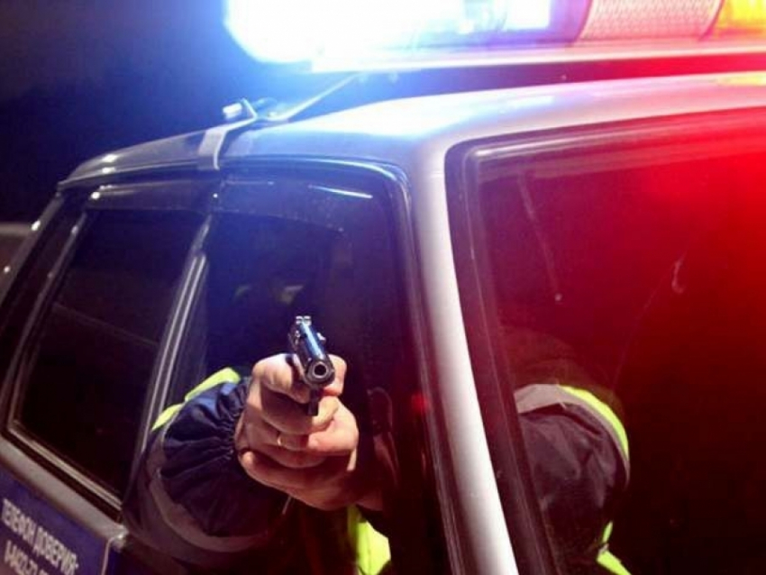 Полицейские Анапы стреляли по колёсам автомобиля, которым управлял пьяный водитель 