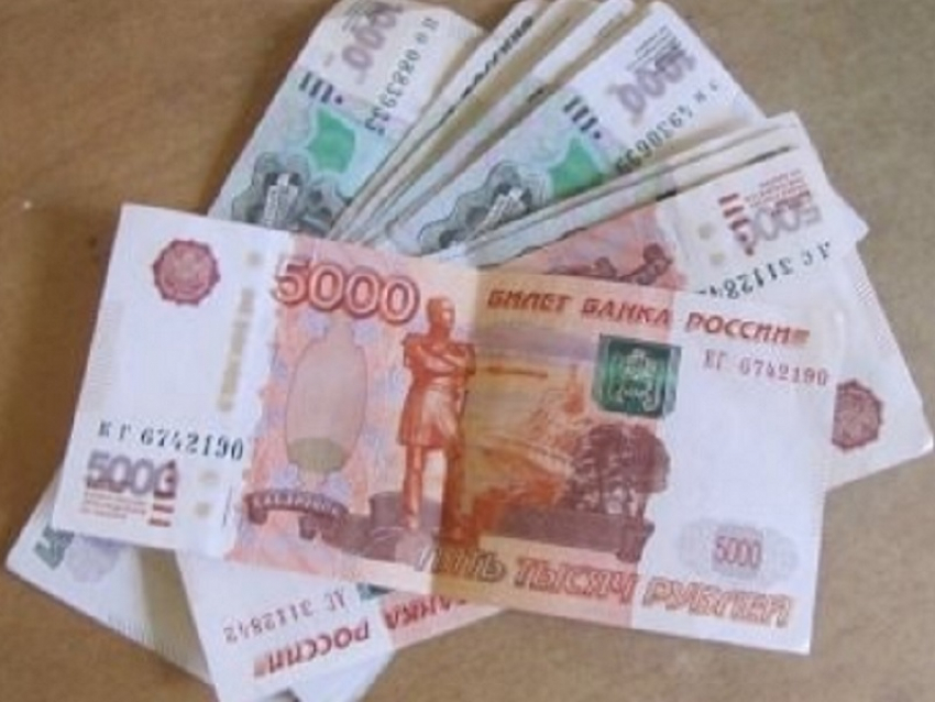 В Гостагаевской мужчина похитил у своих знакомых 27 тыс. рублей