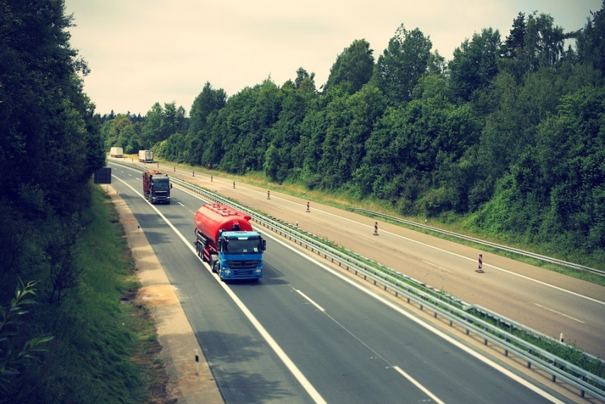 В Анапе ограничат движение грузовиков на лето 
