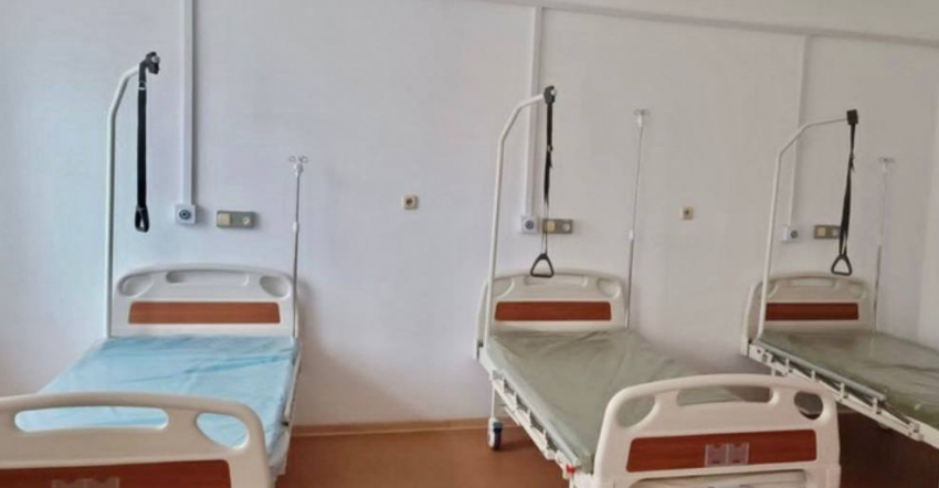 Городская больница Анапы отчиталась о ходе ремонта в медучреждении