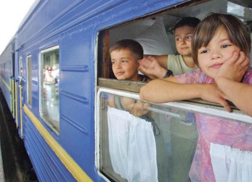Детей в Анапу будут привозить специальные поезда