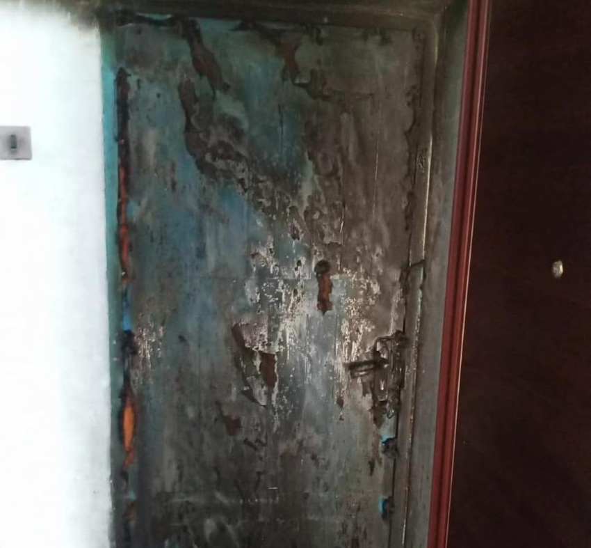 В Анапе горела гостиница, а в Юровке - дверь квартиры